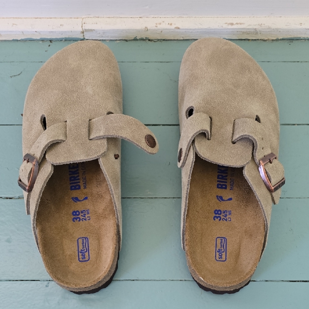 Birkenstock Suede Slippers - Beige